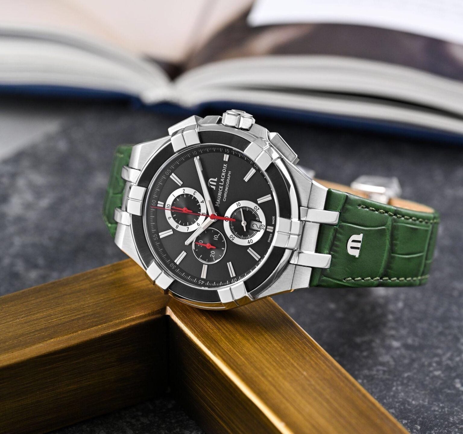 Maurice Lacroix Aikon Authentic AI1018 44mm Quartz Mens Watch - Image 4