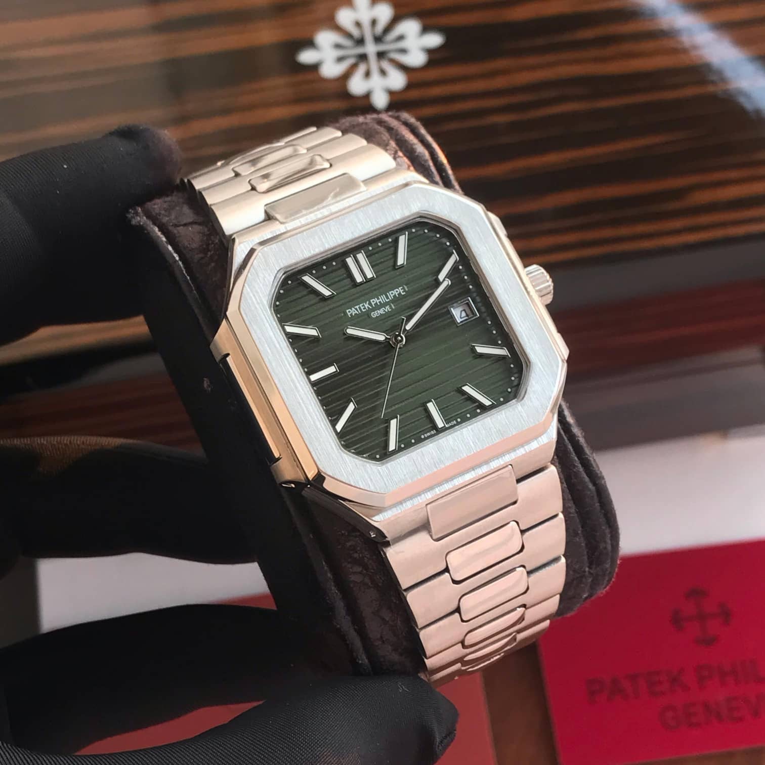 Patek Philippe Cubitus Stainless Steel Olive Green Dial Men's Watch - Image 9