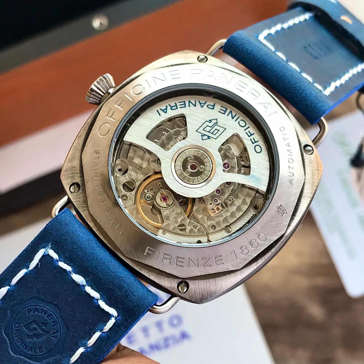 The new Panerai Radiomir Otto Giorni Swiss Made Blue Automatic Mens Watch - Image 4