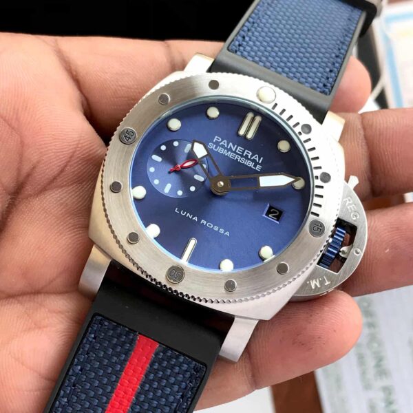 Panerai Submersible 44mm Blue Dial Quaranta Quattro Luna Rossa Boutique Automatic men's Watch - Image 3