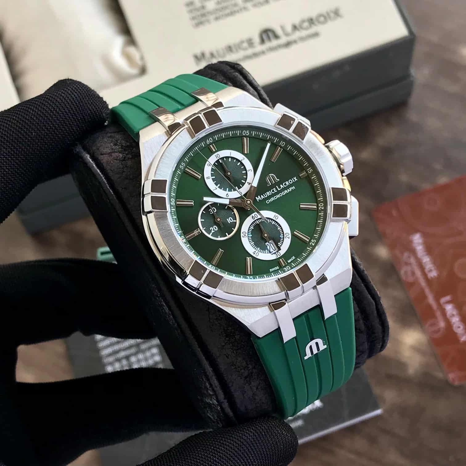 Maurice Lacroix Aikon Quartz Chronograph Green Authentic Mens Watch - Image 3