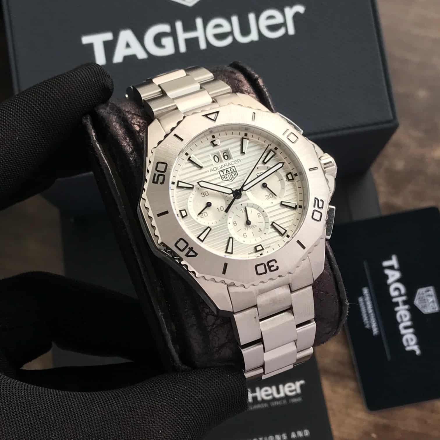 TAG Heuer Aquaracer Professional 200 Date Chronograph's White Dial Mens Watch - Image 3
