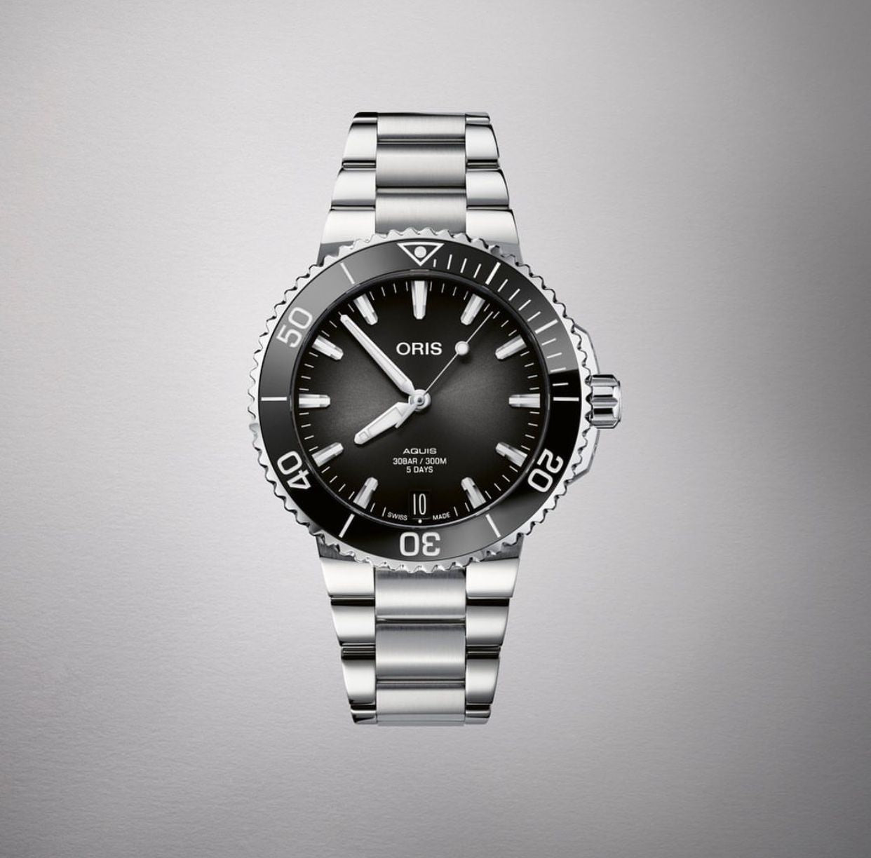 Oris Aquis Date Authentic Automatic Silver Black Dial Men's Watch