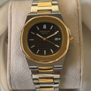 Patek Philippe Nautilus - (Analog Watch)