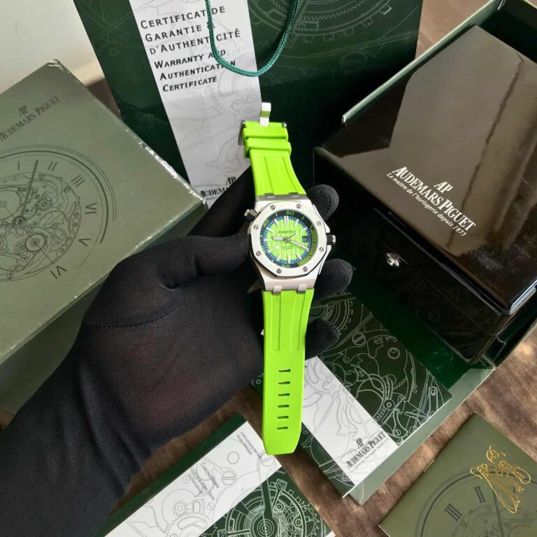 Audemars Piguet Royal Oak Offshore Diver Watch Green Dial 42mm Automatic Mens Watch - Image 5