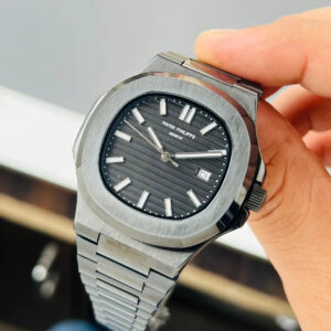 Patek Philippe Nautilus Quartz Men's Watch