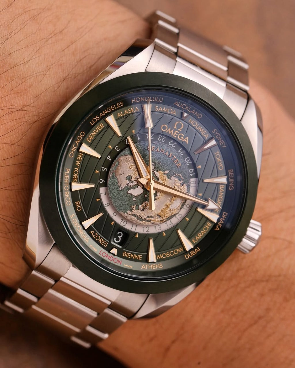 OMEGA Aqua Terra Co-Axial Chronometer WORLDTIMER - Image 3