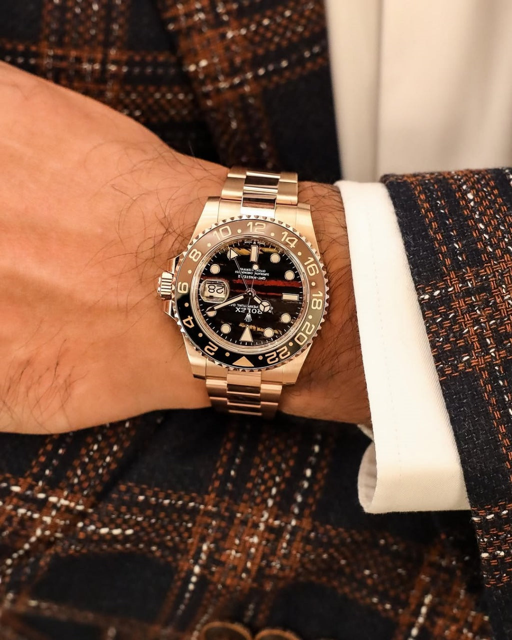Rolex GMT Master II Tiger Iron Dial Premium Automatic🤩 - Image 3