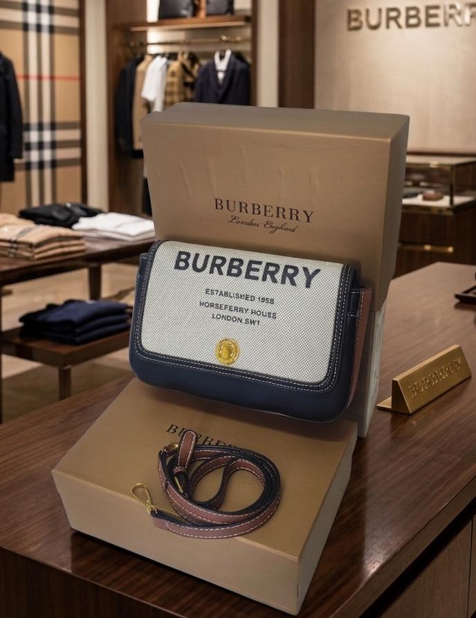 Burberry Horseferry Print Canvas Note Crossbody Bag - Image 2