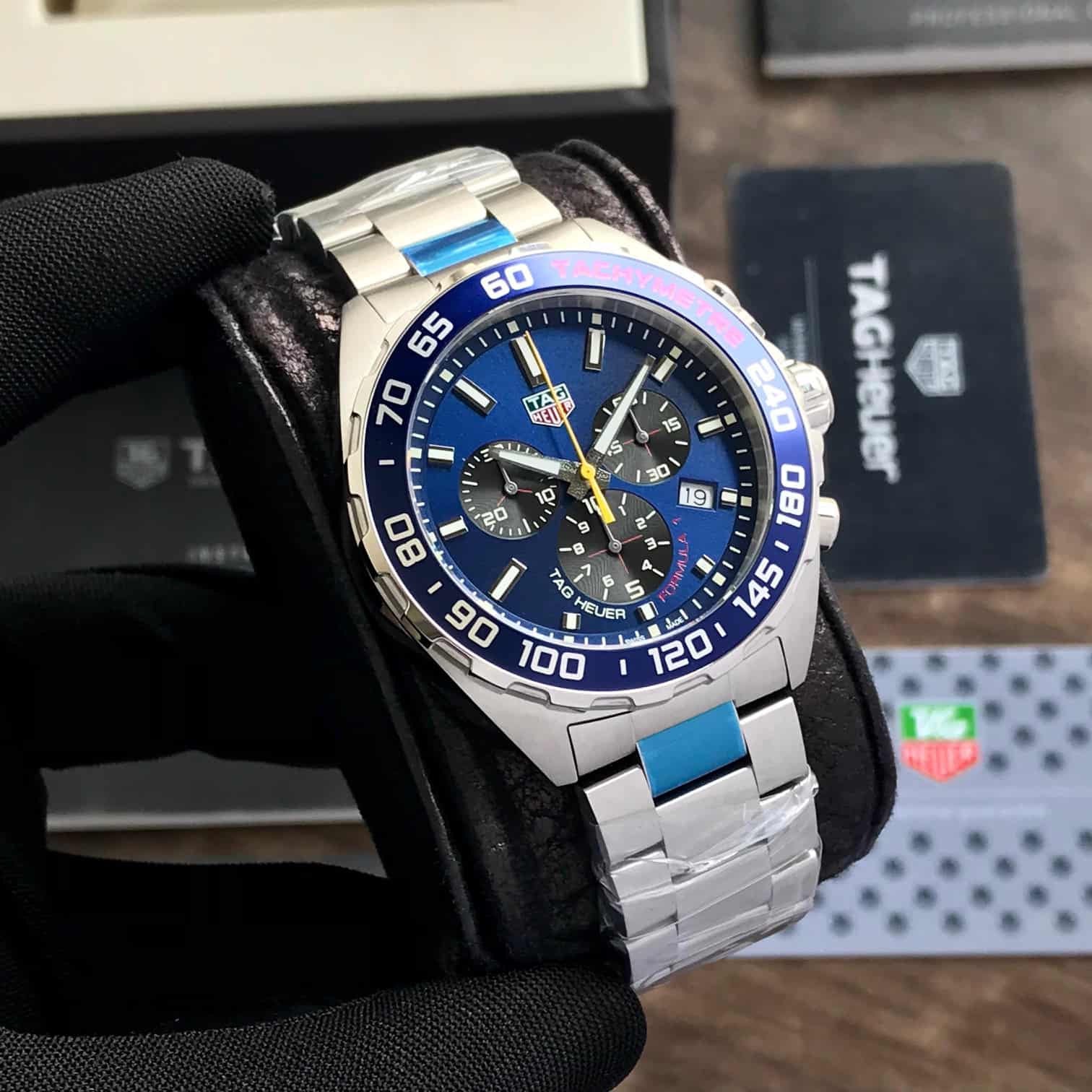 Tag Heuer Formula 1 X Aston Marin Limited Edition Authentic Men's Watch - Image 9