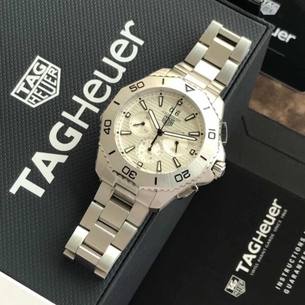 TAG Heuer Aquaracer Professional 200 Date Chronograph's White Dial Mens Watch - Image 5