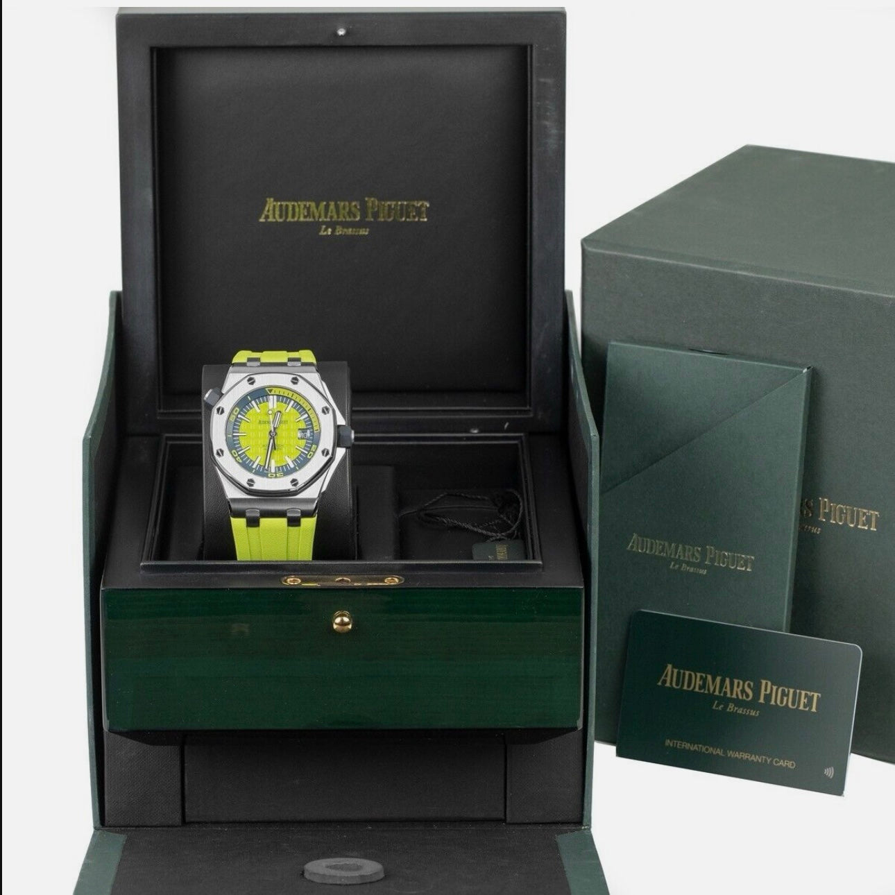 Audemars Piguet Royal Oak Offshore Diver Watch Green Dial 42mm Automatic Mens Watch - Image 4
